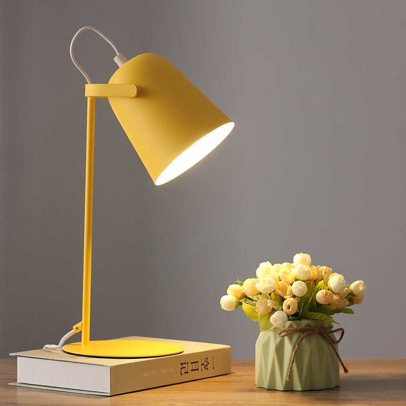 Nordic Metal LED-Schreibtischlampe