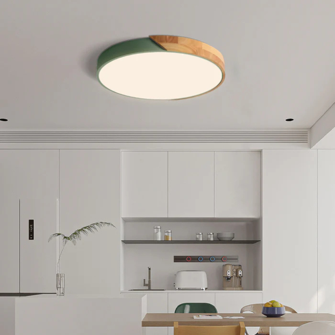 LED-Deckenleuchte aus Holz