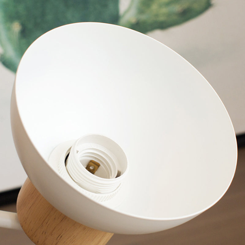 Holzvogel-Wandlampe