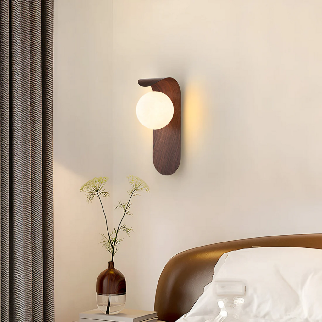 Icar Holz-Wandlampe