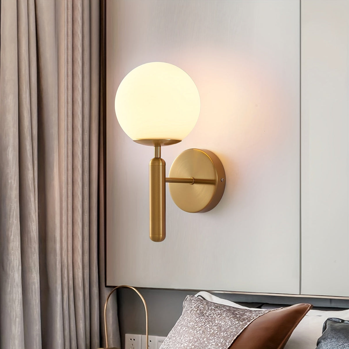 Glas-Kugel Wandlampe poliert