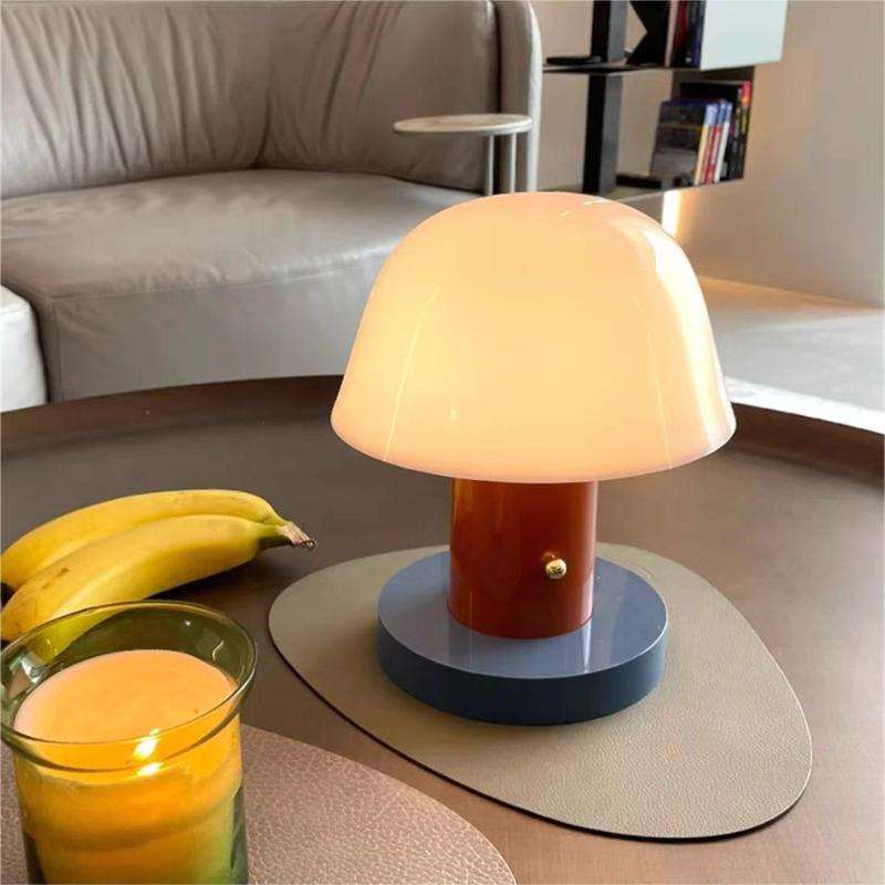 Pilz-Tischlampe mit Akku