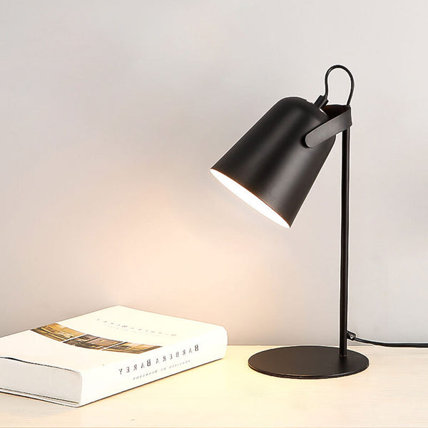 Nordic Metal LED-Schreibtischlampe