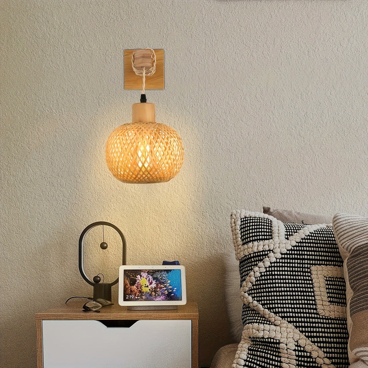 Rustikale Rattan-Wandlampe