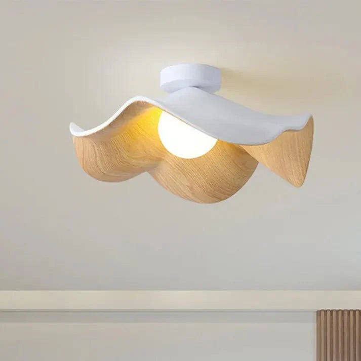 Lotus-Deckenleuchte aus Holz