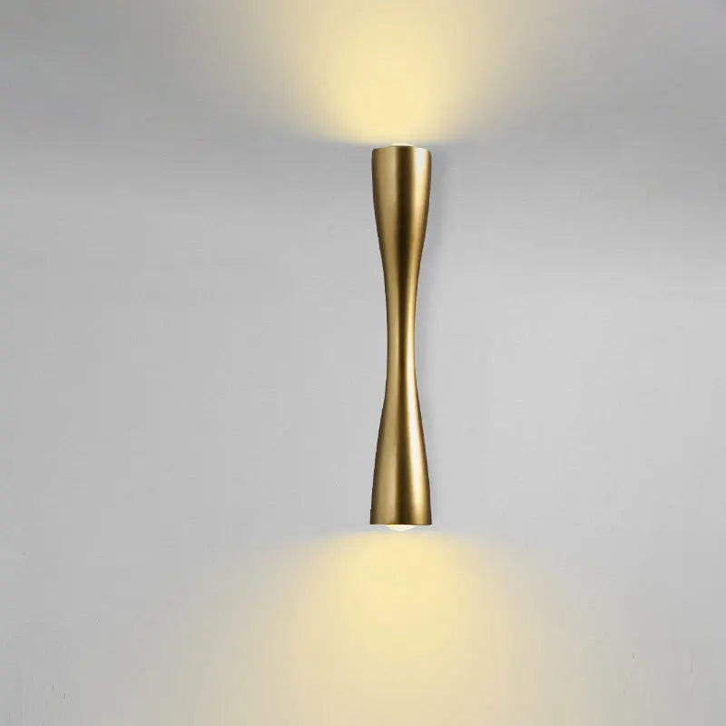 Goldene Wandleuchte Outdoor