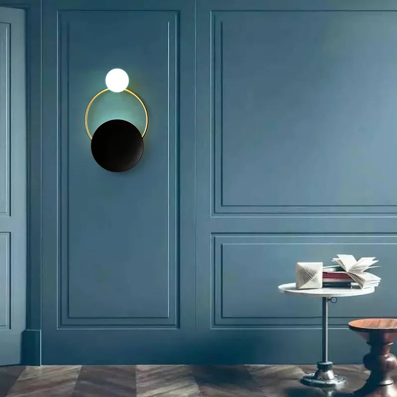 Kugelförmige Glas-Wandlampe