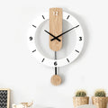 Minimalistische Pendeluhr