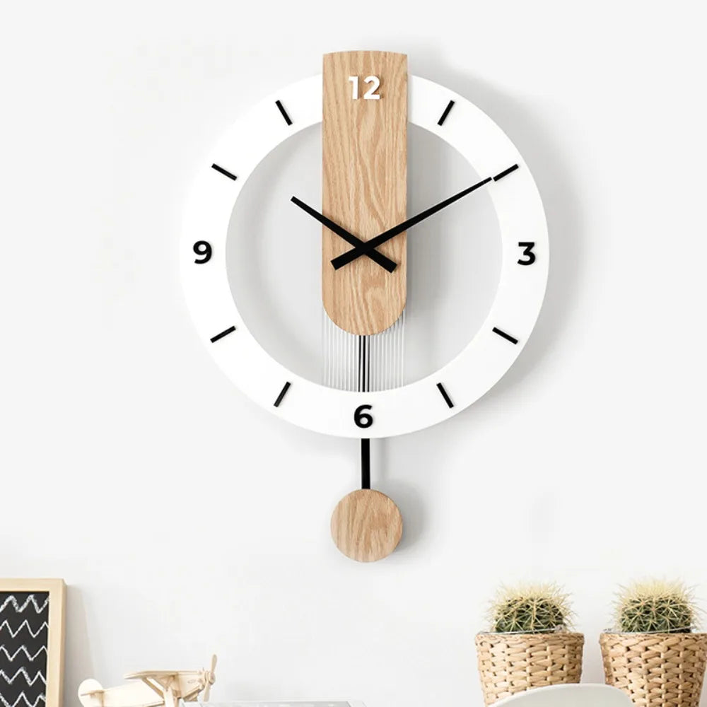 Minimalistische Pendeluhr