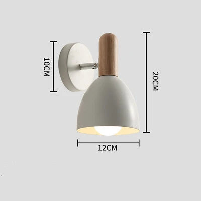 Verstellbare Holz-Wandlampe
