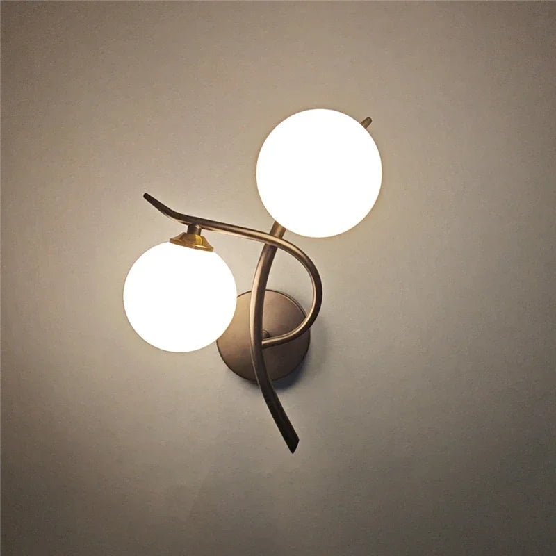 Lunara Dual-Globus Wandleuchte