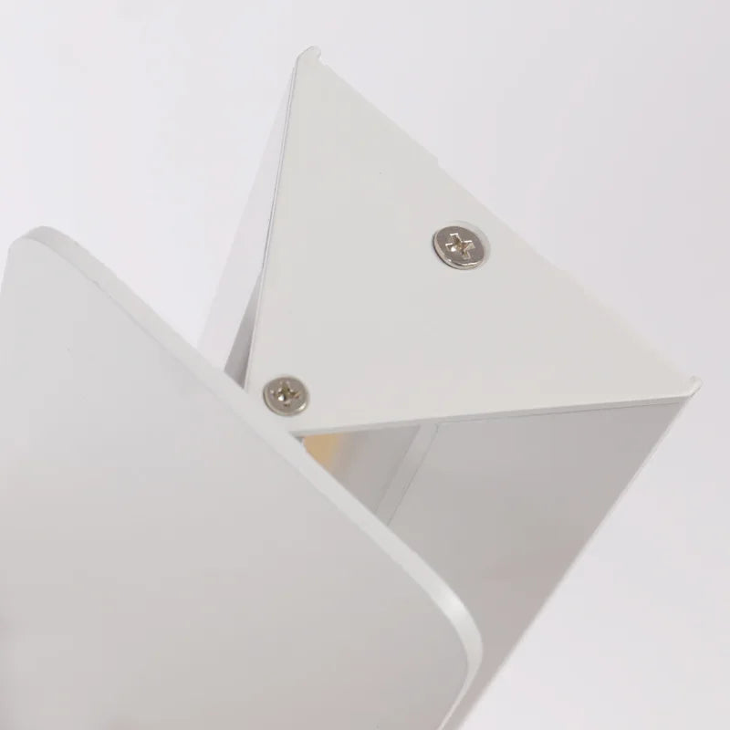 Schwenkbare Aluminium-Wandlampe