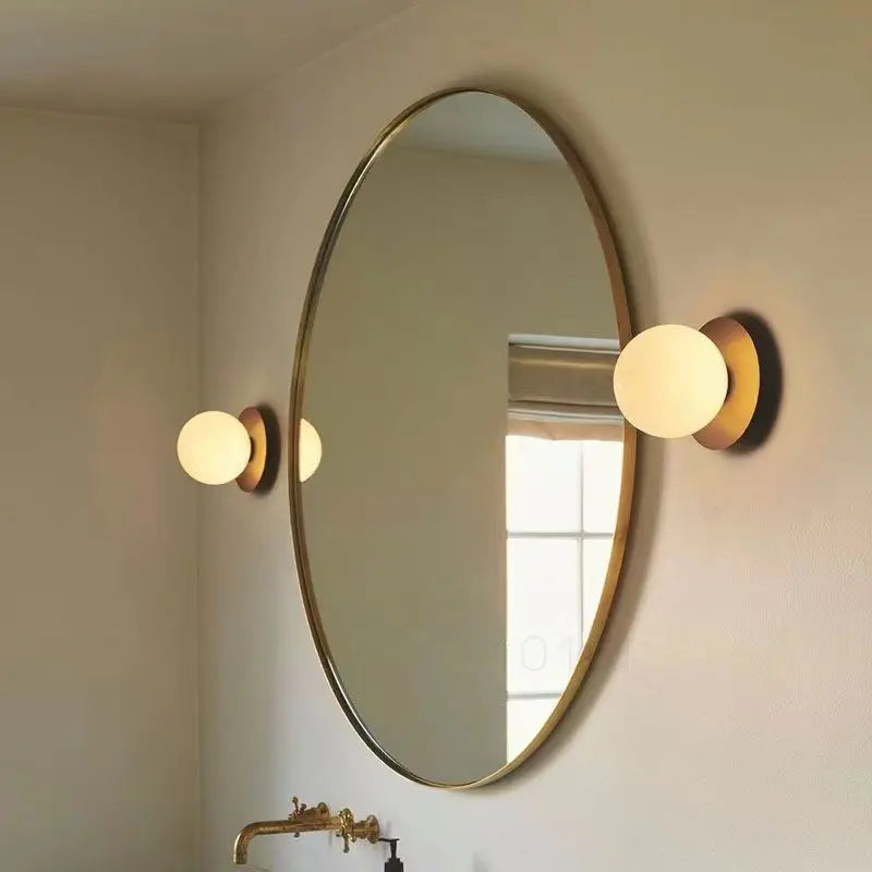 Nordic Globe Glas-Wandlampe