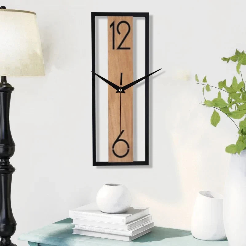 Rechteckige Wanduhr aus Holz