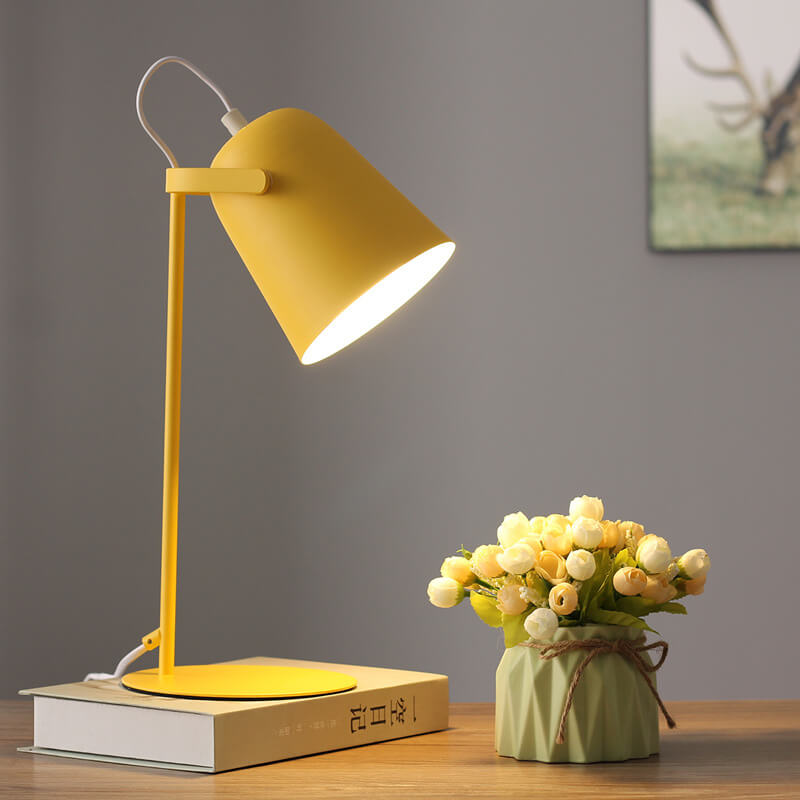 Nordic Metal LED-Schreibtischlampe