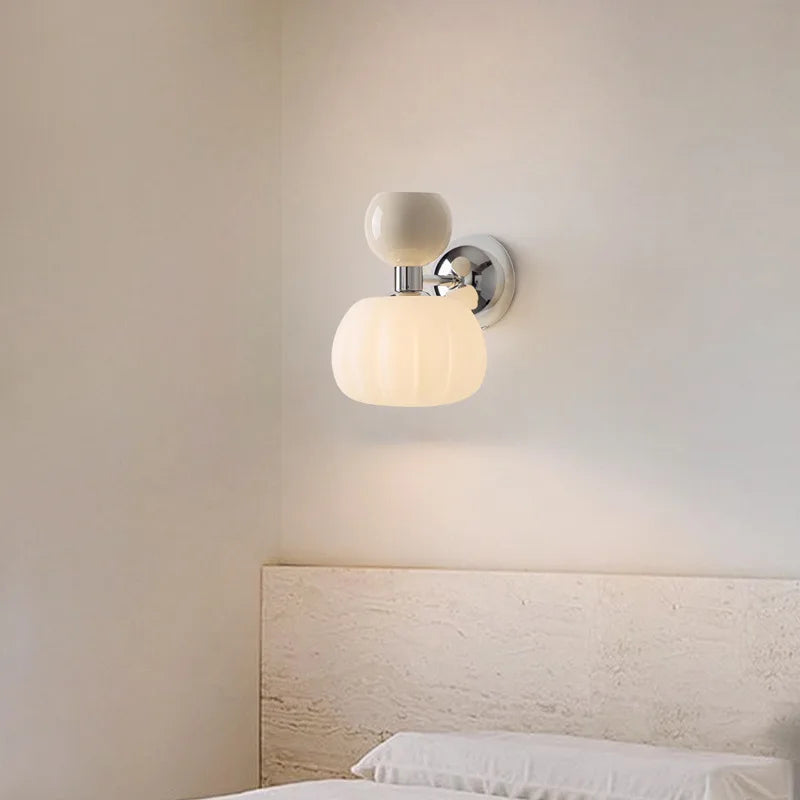 Kürbis-Wandlampe aus Glas