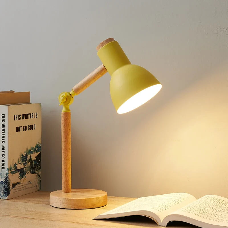 Nordische Holz-Schreibtischlampe