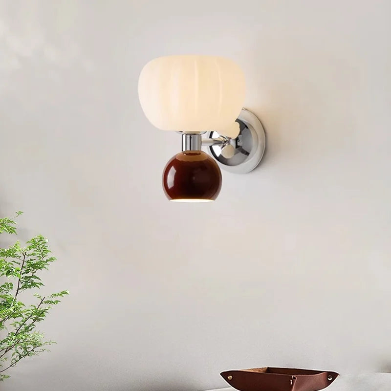 Kürbis-Wandlampe aus Glas