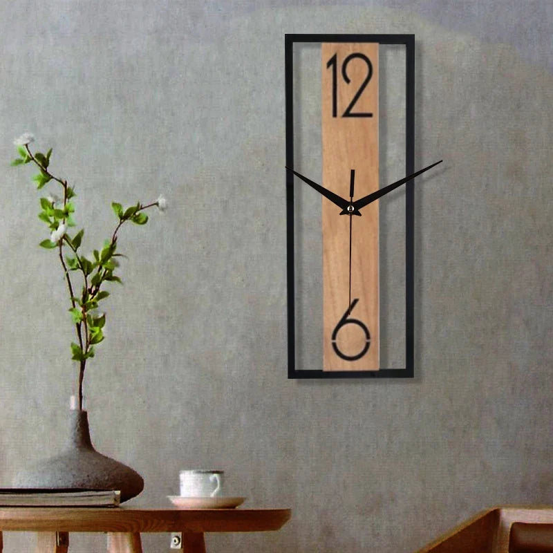 Rechteckige Wanduhr aus Holz