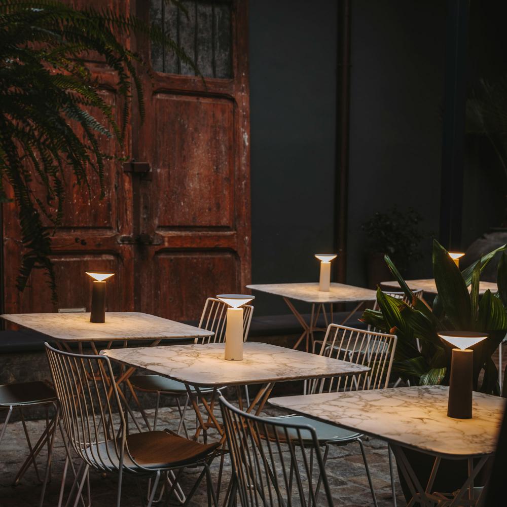 Aurora Libra Tischlampe