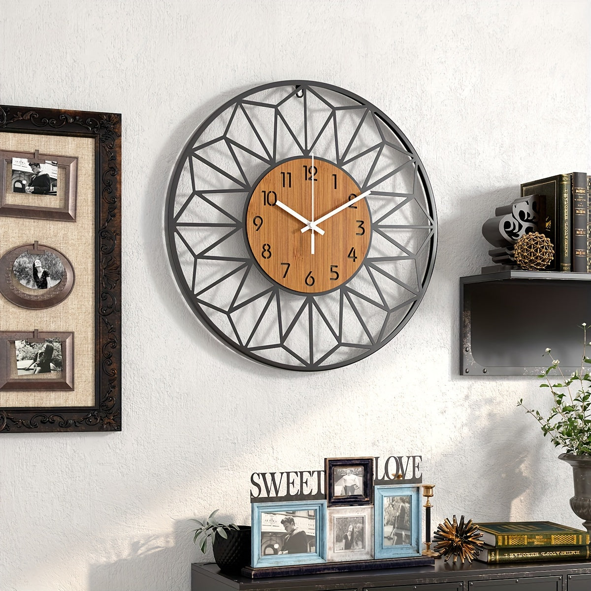 Metall-Wanduhr mit Holzkern