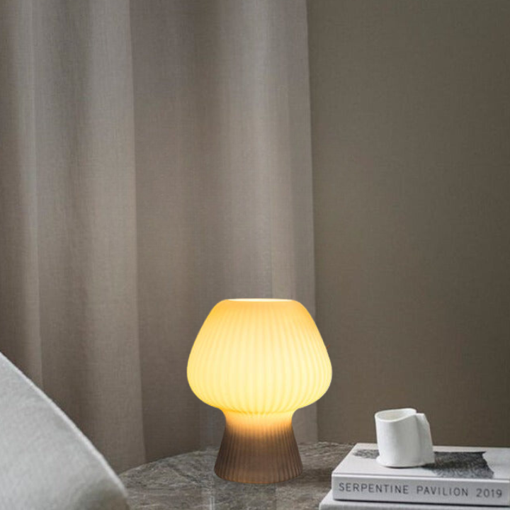Gerippte Glas-Pilzlampe